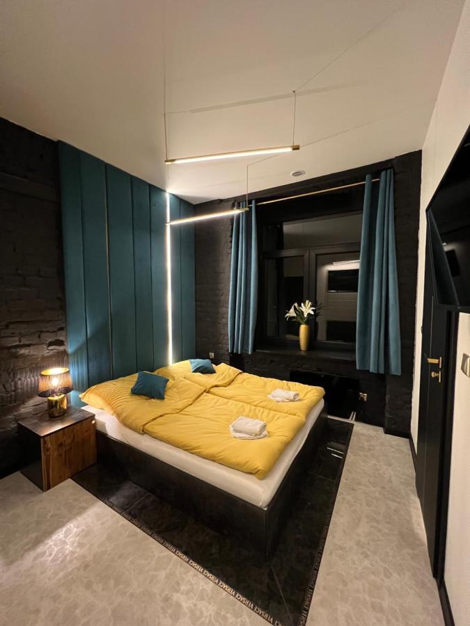 Darkhouse Versace Blue Lodz  Ngoại thất bức ảnh